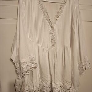 Chelsea & Theodore White Lace Detail Blouse